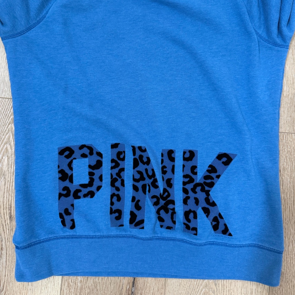 VS Pink Love Pink leopard logo blue Sweatshirt - Picture 2 of 4